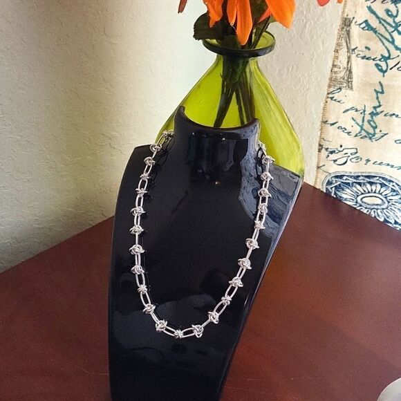 Knot Style Silvery Choker Necklace Y2K Inspired Thick Chain - Picture 7 of 9